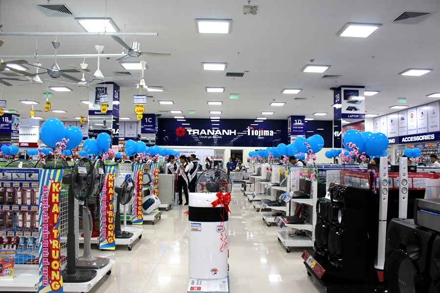 Dien may Tran Anh khai truong sieu thi moi o AEON Long Bien hinh anh