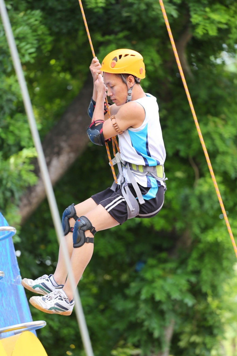 Du nhập vào Việt Nam trong khoảng vài năm gần đây, leo tường còn khá mới mẻ so với các bộ môn thể thao khác nhưng đã chứng tỏ sức hút lớn với giới trẻ.