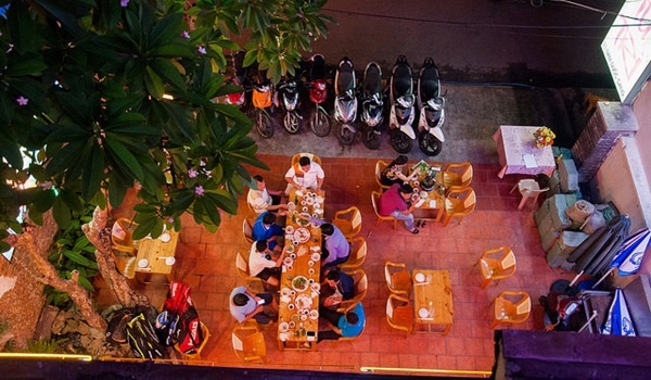 Tại đây có nhiều món ăn độc đáo, đậm chất riêng nhưng giá cả lại rất bình dân.