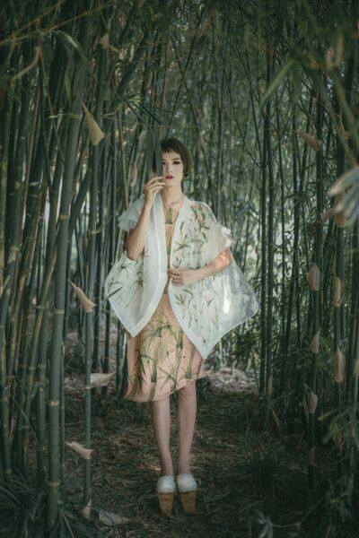 BST An Unique Grace của Nguyễn Thùy Niên là một trong những bài thi lọt vào vòng chung kết Sakura Collection Việt Nam.