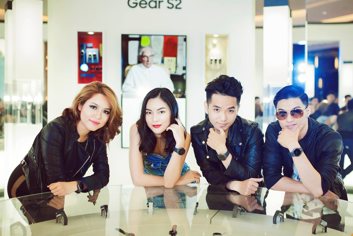 Sao Viet tro tai thiet ke mat dong ho cho rieng minh hinh anh