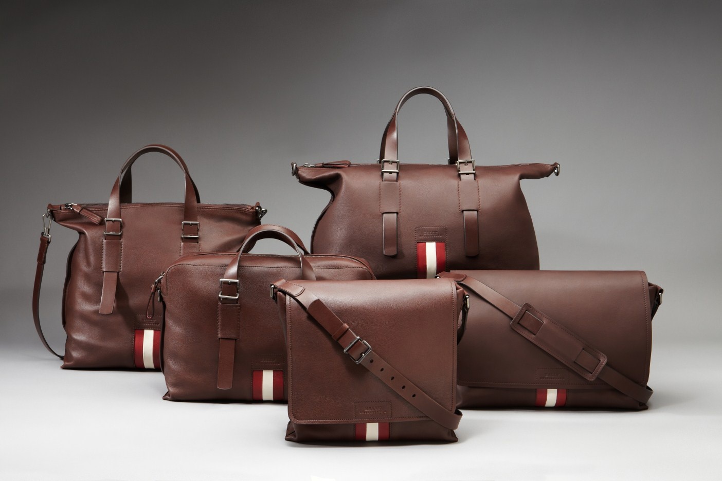 San hang hieu gia re tai Trang Tien Plaza hinh anh