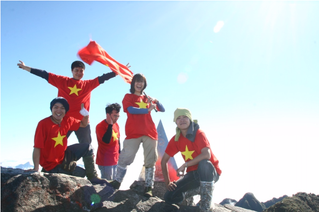 3 ly do ban nen chinh phuc dinh Fansipan mot lan trong doi hinh anh