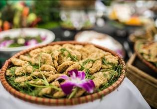 Mon ngon 3 mien hut thuc khach Ha Noi hinh anh