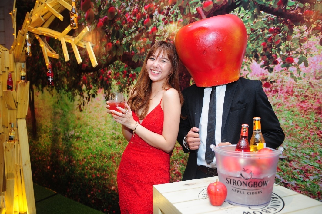 Dù vậy, Hari cho biết sắp tới cô sẽ theo đuổi hình ảnh sang trọng, quyến rũ hơn để phù hợp với lứa tuổi. Cô nàng dí dỏm chia sẻ: “30 tuổi mà vẫn còn nhí nhảnh thì rất là kỳ”.