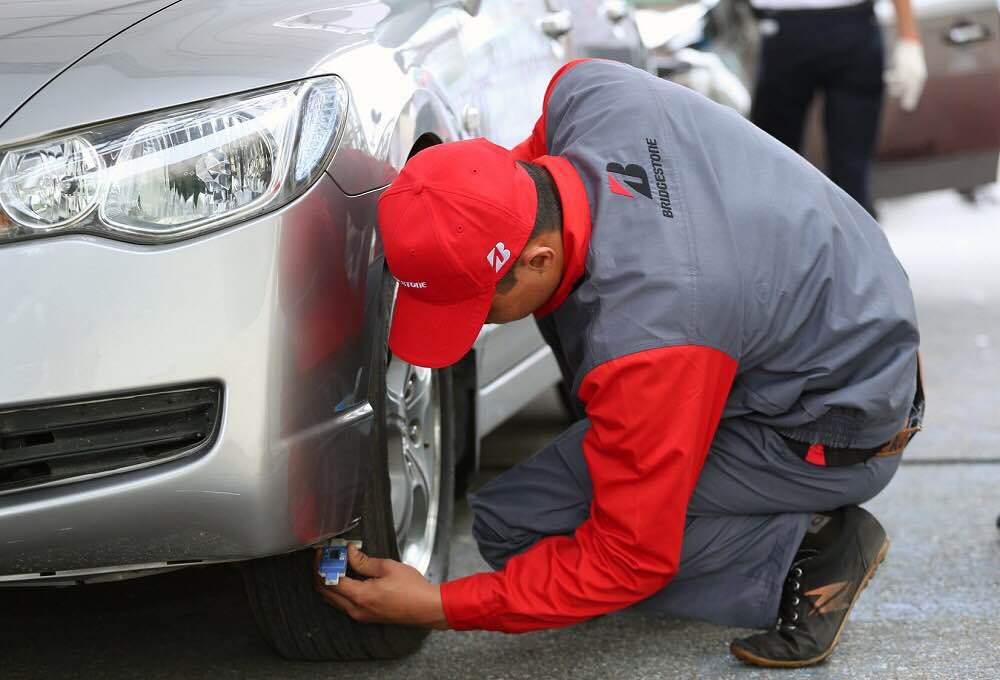 Ngay hoi 'Car Care Day 2015' hut khach tham du hinh anh