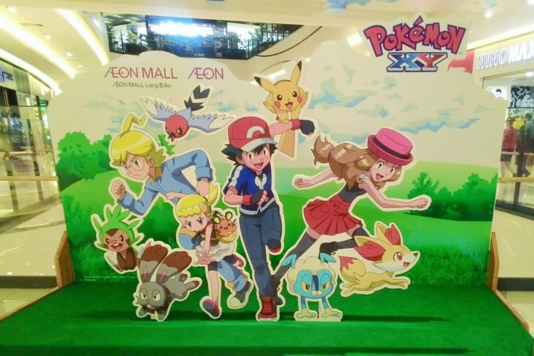 Các quầy chụp ảnh cùng nhân vật Pokemon cũng đã có mặt tại 3 tầng của TTTM AEON MALL Long Biên.