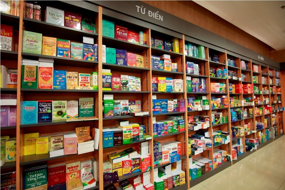 Để chào mừng và tri ân thầy cô giáo ngày 20/11, từ nay đến 30/11, nhà sách Nhân Văn đồng loạt triển khai chương trình giảm giá lên đến 30% cho các sản phẩm trong hệ thống. 