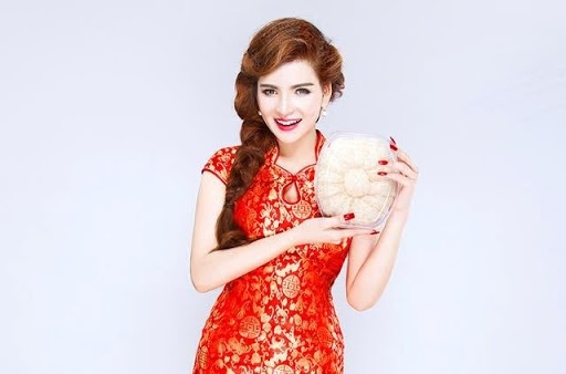 Bird Nest House mo dot khuyen mai lon dip ky niem thanh lap hinh anh