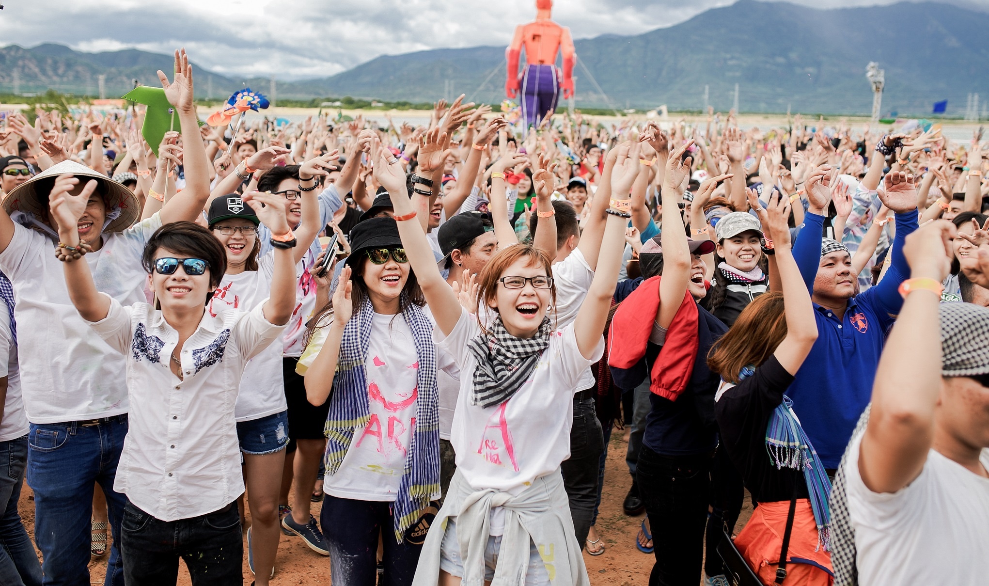 Tinh than nhiet huyet va y thuc cua gioi tre tai The Fire hinh anh