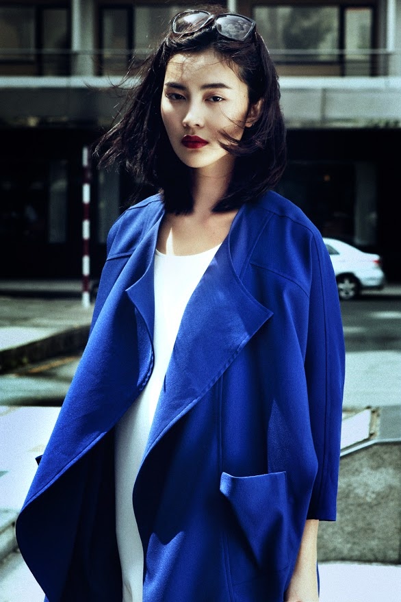 Helly Tống (Tống Khánh Linh) là người mẫu sở hữu chuỗi thương hiệu thời trang, làm đẹp cho giới trẻ.