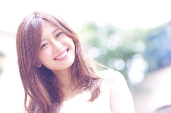 5 meo don gian de so huu nu cuoi van nguoi me hinh anh