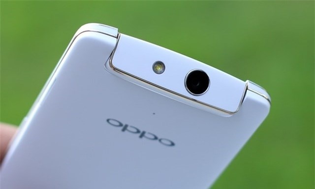 OPPO N1 Mini ha gia 50% con 4,6 trieu dong hut khach hinh anh