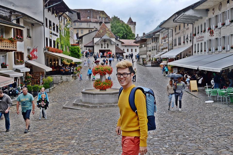 Anh Khang: 'Toi xe dich de tim cam hung' hinh anh