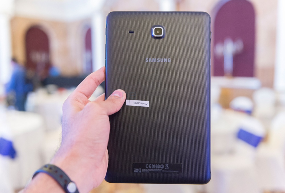 Camera sau 5 MP của Galaxy Tab E.