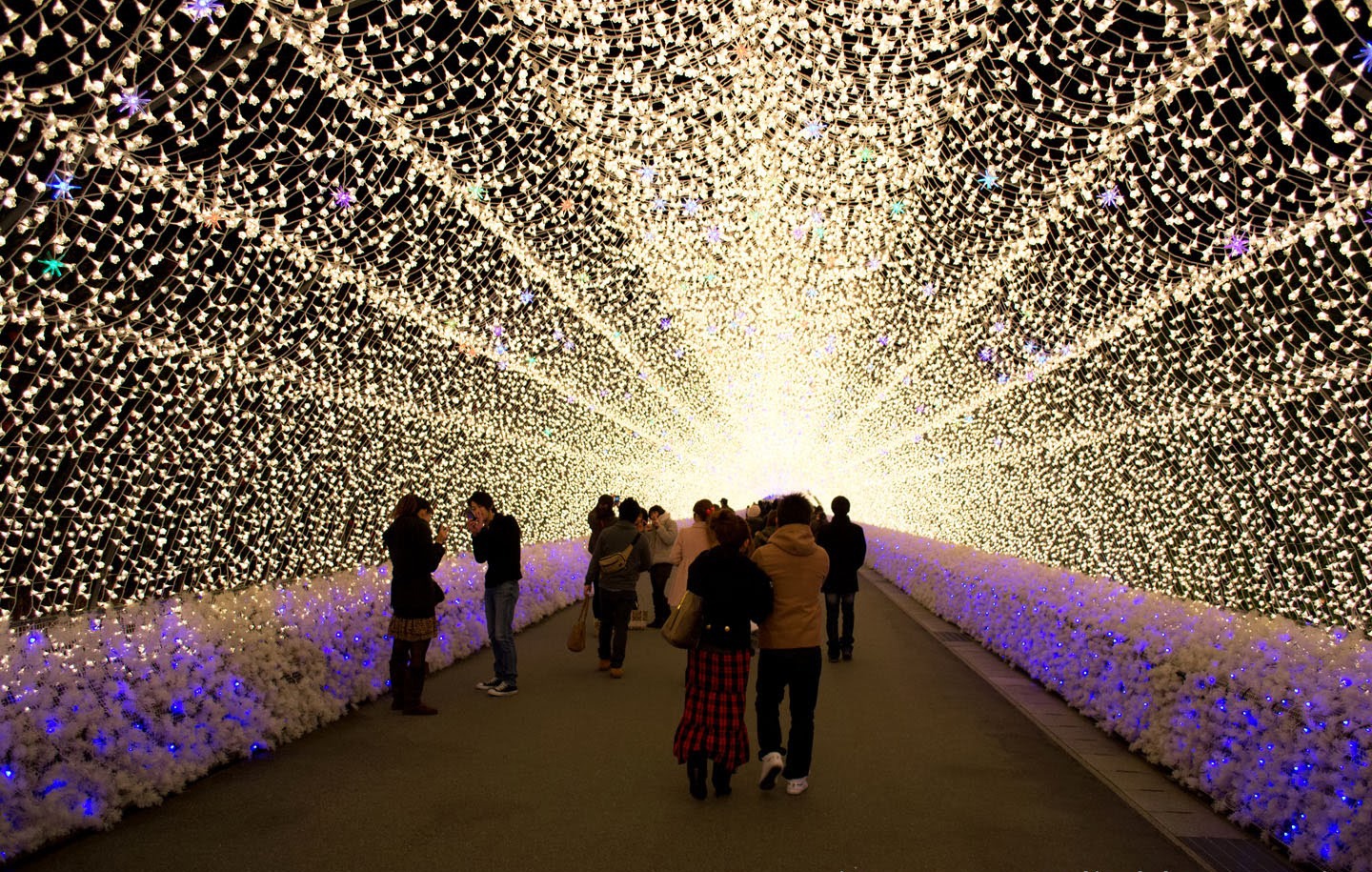 AEON Mall mang le hoi anh sang Nhat ve Binh Duong hinh anh