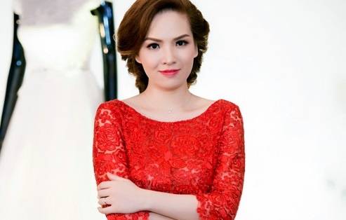 Minh Hang, Dan Le dong loat lang xe son li hinh anh