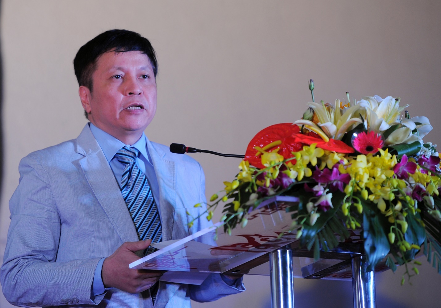 Ông Đào Đình Khả, Vụ trưởng Vụ CNTT, Bộ TT&TT phát biểu tại lễ trao giải. Ông đánh giá cao cuộc thi và khuyến khích giới trẻ tiếp tục sáng tạo để có nhiều sản phẩm hữu ích với cộng đồng. 