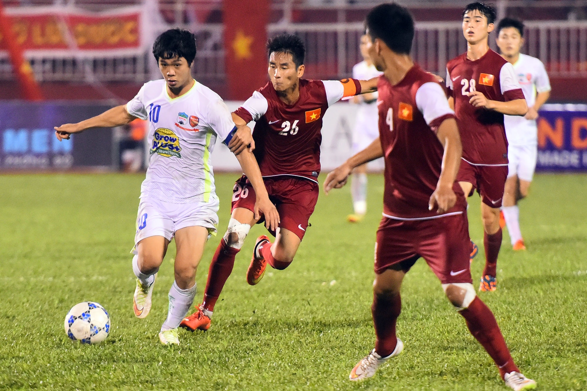 Chung ket U21 Quoc te: Cho doi man thi dau lan xa hinh anh