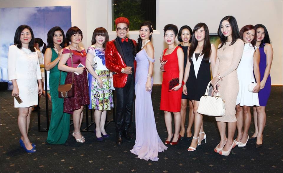 Đại diện Thea, bà Valencia Trần cho biết: “Chúng tôi mong muốn mang đến những dịch vụ thẩm mỹ chất lượng đạt tiêu chuẩn quốc tế, phù hợp với khí hậu và làn da của người Việt. Bằng những nỗ lực như vậy, chúng tôi chỉ mong muốn tất cả khách hàng đến với Thea có nhiều cơ hội tiếp cận với những công nghệ làm đẹp hiện đại, chất lượng cao và an toàn. Thea sẽ luôn là lựa chọn tin cậy giúp bạn chăm sóc sắc đẹp, lưu giữ nét thanh xuân