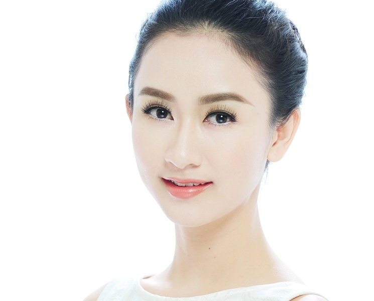 Hanh trang sac dep cua Ha Thu truoc ngay thi Hoa hau luc dia hinh anh