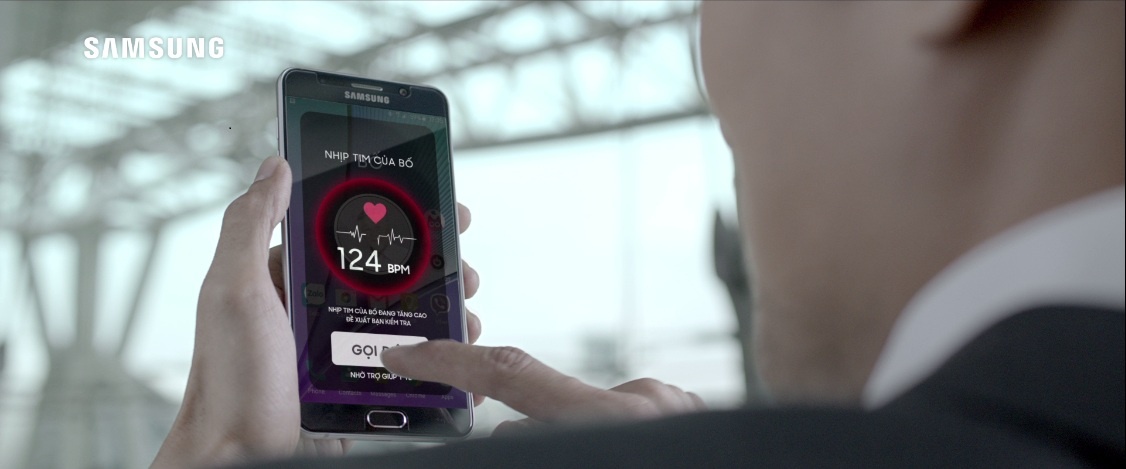 Công nghệ sẽ giúp bạn quan tâm, chăm sóc người thân từ xa.