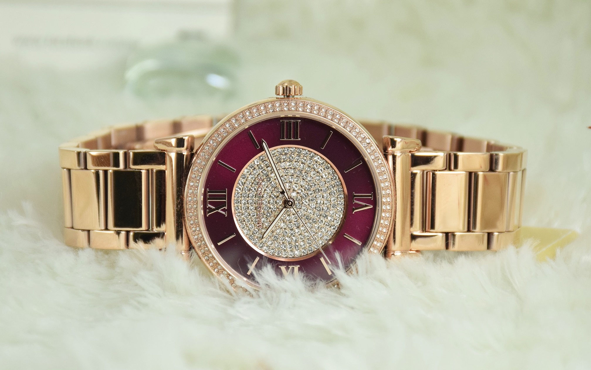 Nhung mau dong ho sang trong va ca tinh cho dip nam moi hinh anh