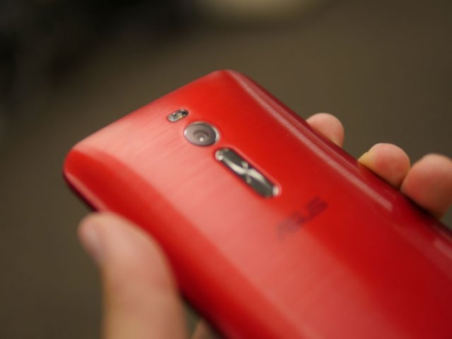 ZenFone 2 giup ban tiet kiem tien ra sao? hinh anh