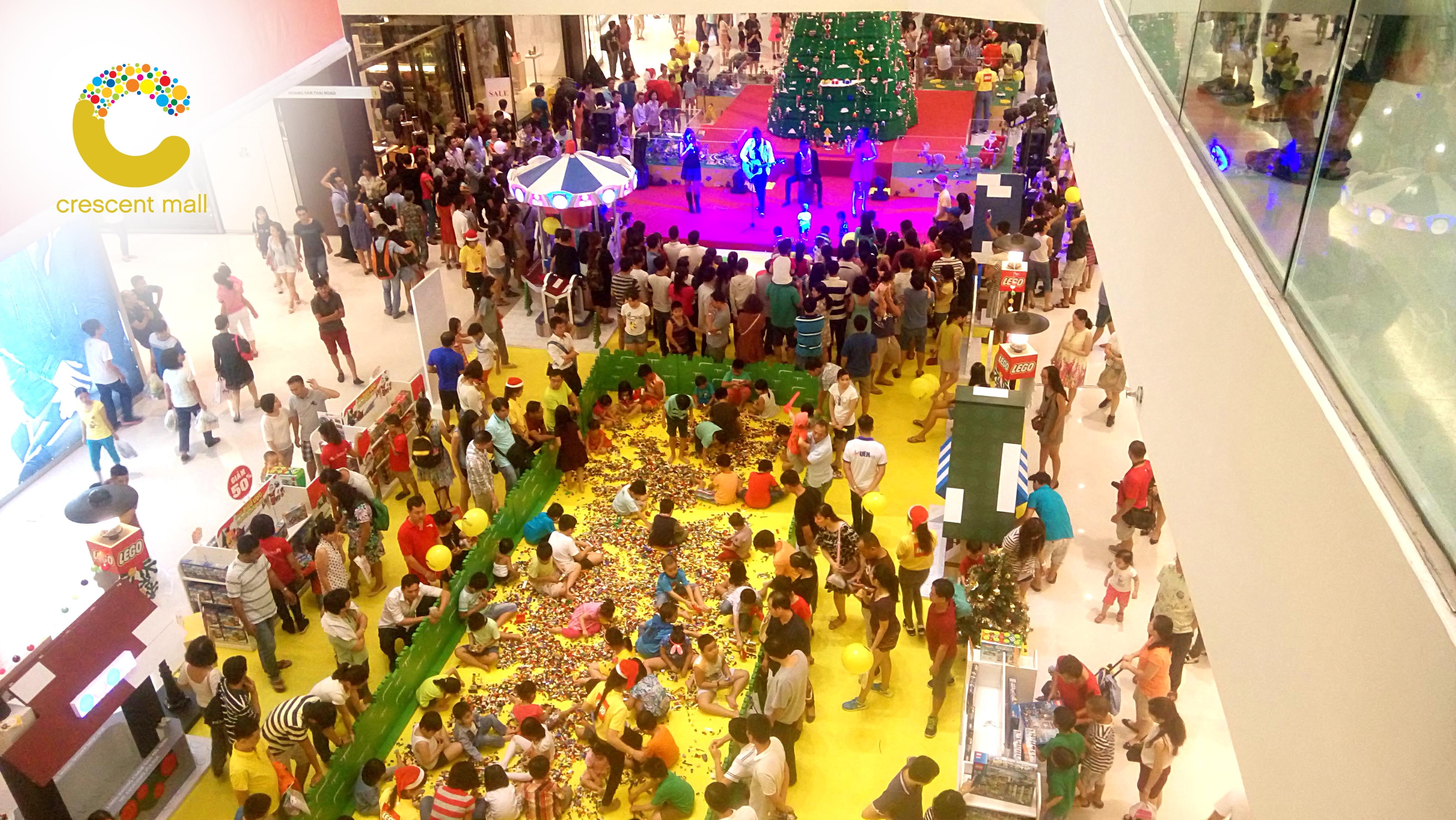 Tưng bừng không khí Giáng sinh tại Crescent Mall.