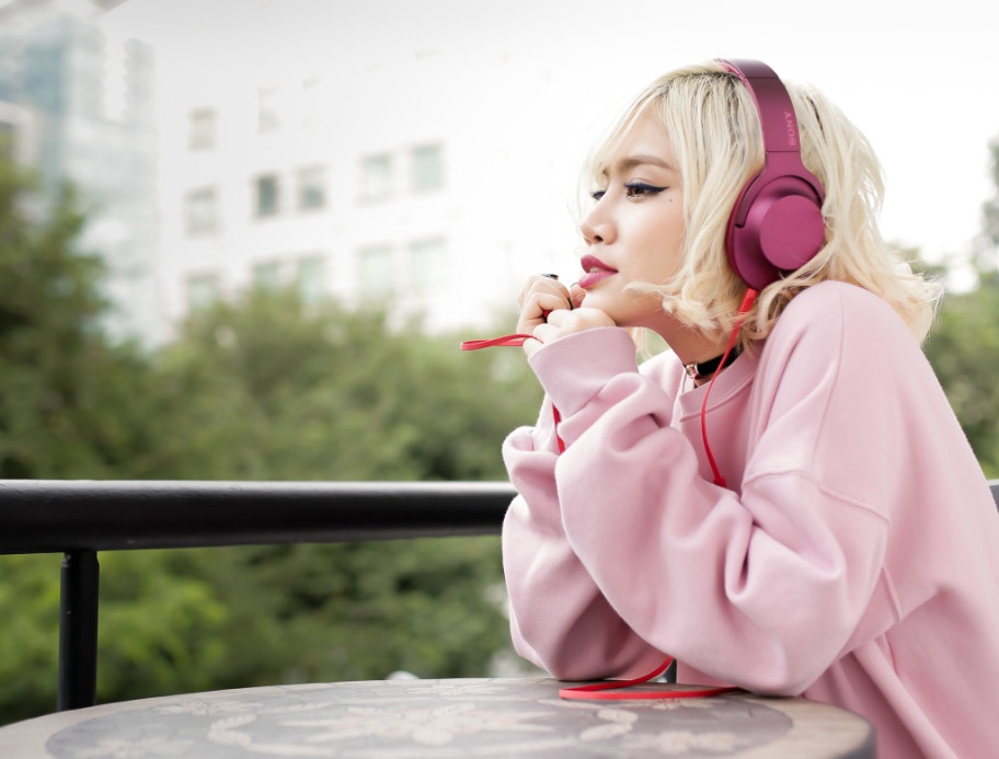 Street style pha cach va an tuong cua Yen Le hinh anh