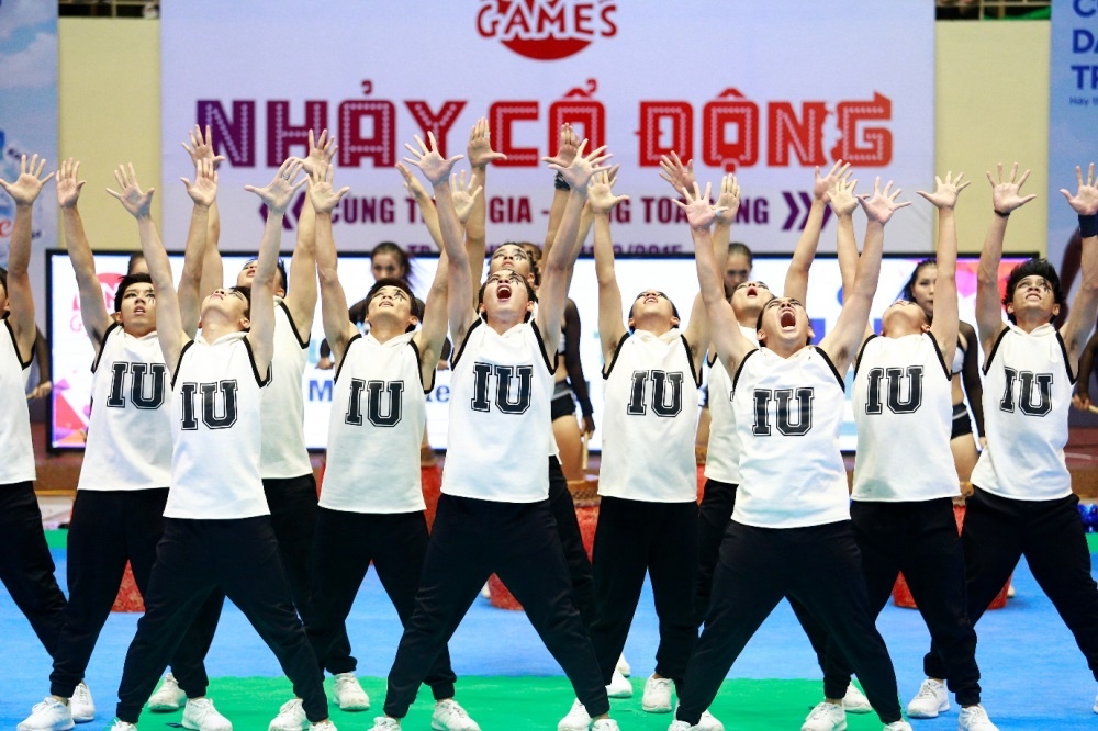 UniGames 2015: DH Quoc te - DHQG TP HCM vo dich toan quoc hinh anh