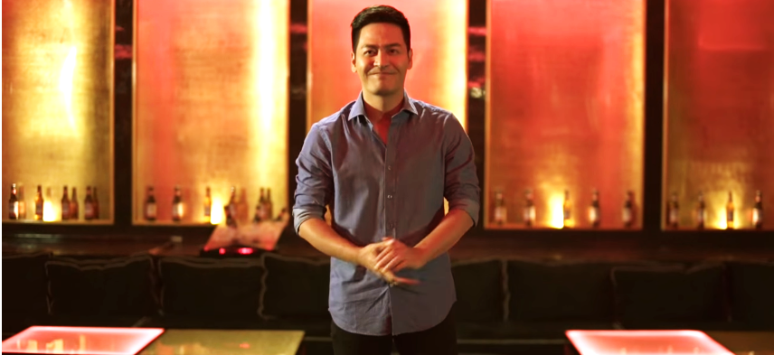 MC Phan Anh với vai trò là host chính của chương trình hé lộ cảnh hậu trường ấn tượng của MV Set Me Free.