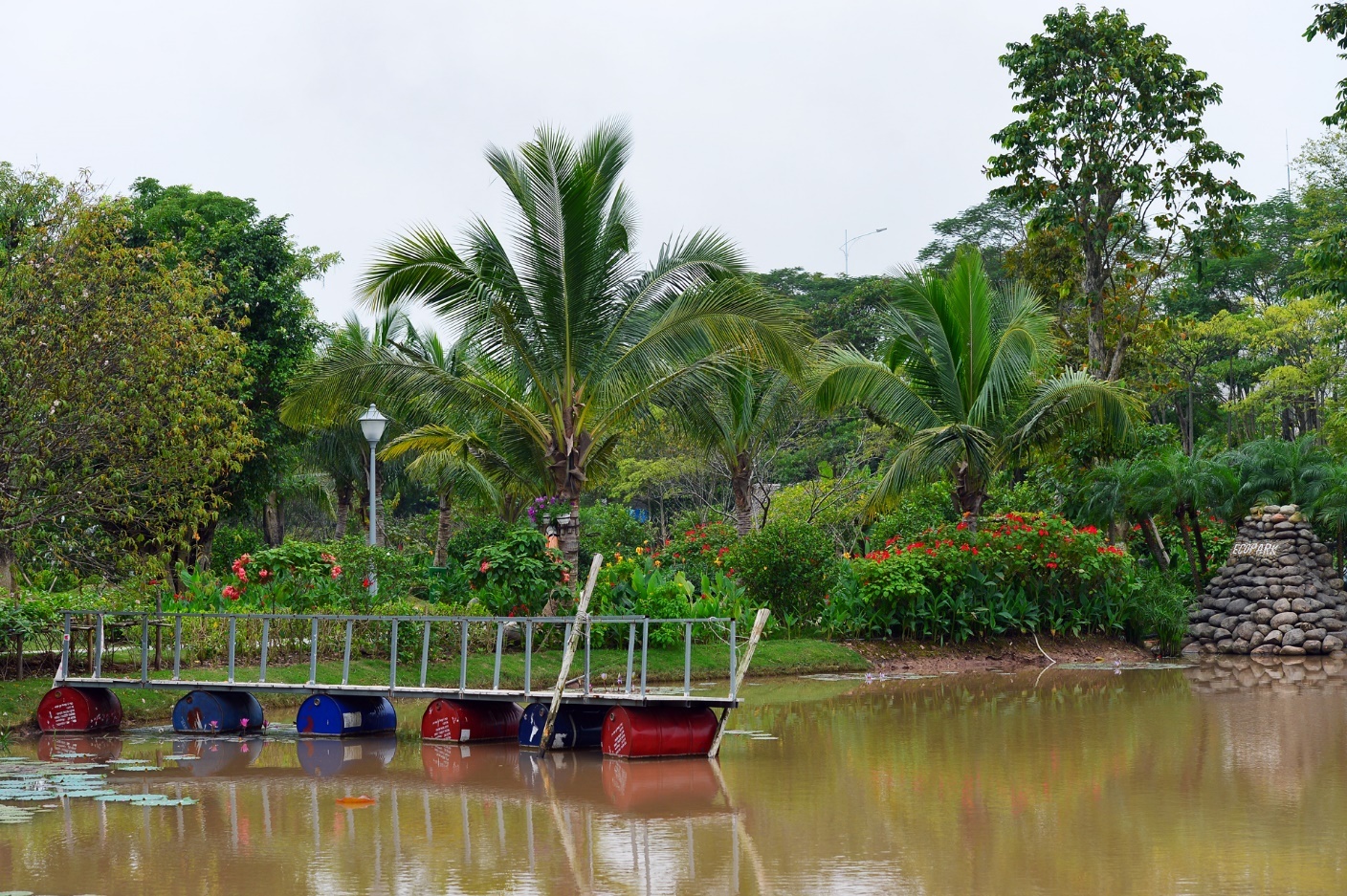 54/500 ha đã xây dựng đáp ứng hơn 8.000 cư dân sinh sống.