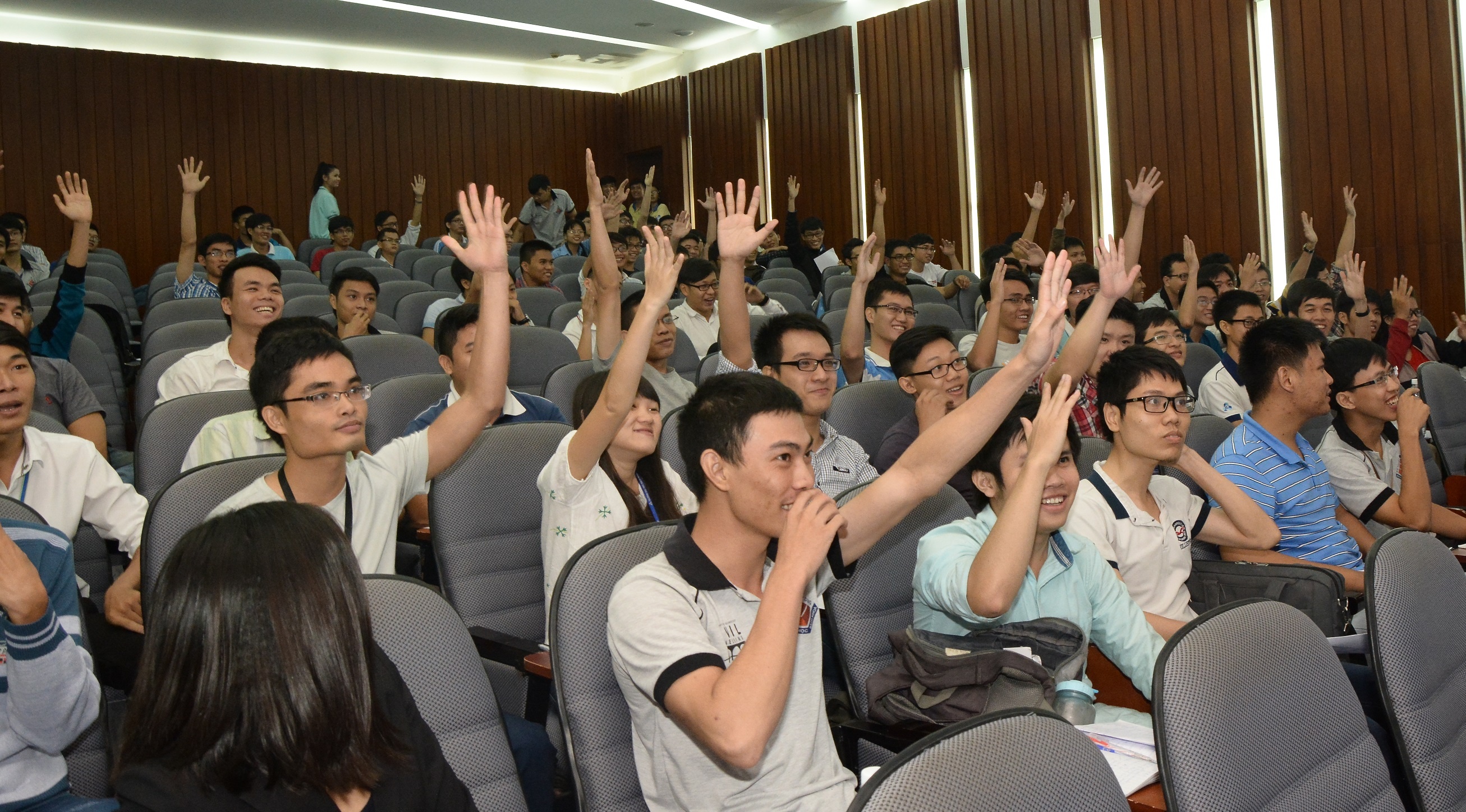 Sinh vien voi kien thuc thuc tien ve cong trinh xanh hinh anh