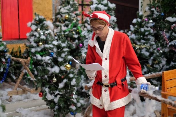 Hồ Việt Trung chẩn bị ra mắt một MV mới nhân dịp Giáng sinh.