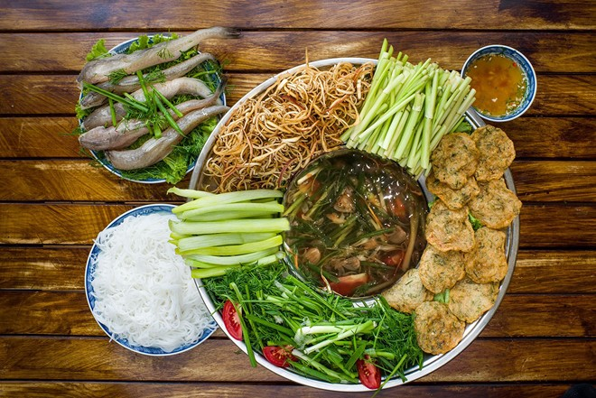 Lẩu cá khoai làm từ loài cá biển thân mềm thường có ở vùng biển Hải Phòng - Nam Định. Tại An Biên, cá được đánh bắt lên thuyền và cấp đông rồi chuyển thẳng tới nhà bếp nên vẫn giữ được độ tươi ngon, chắc thịt.