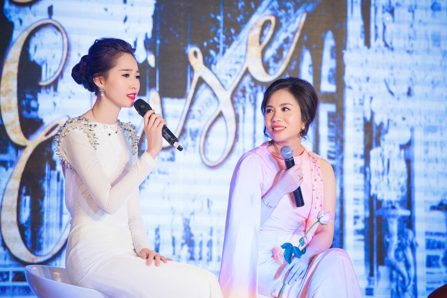 Phong cách sống hiện đại, trang nhã và tấm lòng nhân ái của Thu Thảo là lý do giúp cô lọt vào mắt xanh của nhãn hàng này.