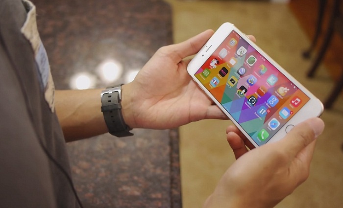 'Doi toi thay doi khi dung iPhone' hinh anh