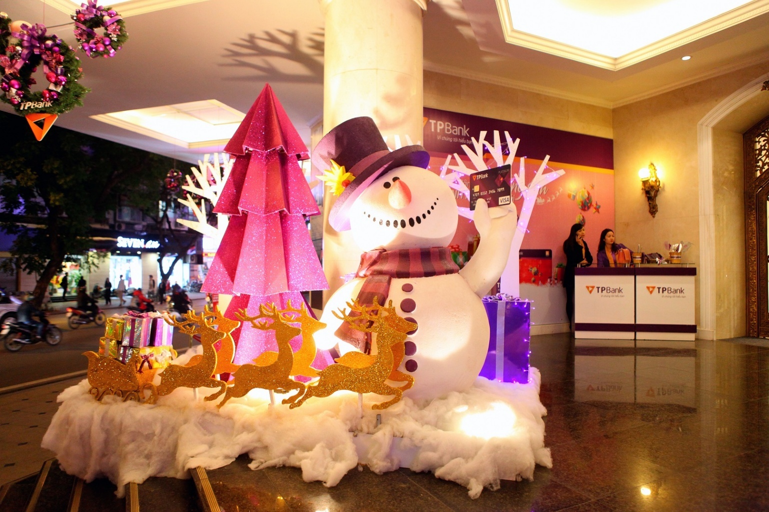 Là nơi các đôi yêu nhau hay các cặp vợ chồng lựa chọn để lưu giữ khoảnh khắc đáng nhớ trong cuộc đời.