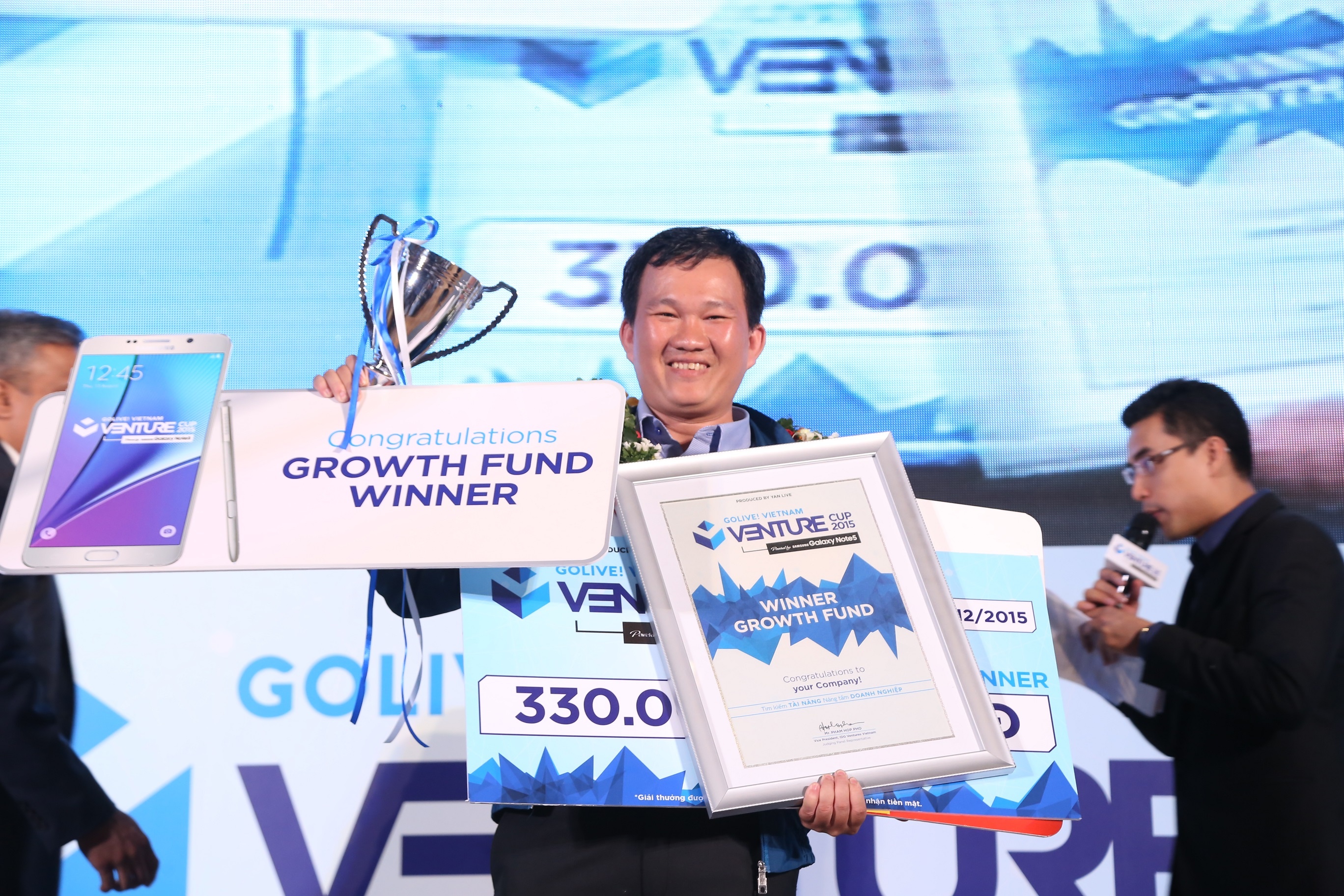 Mo hinh kinh doanh hoa online dat giai thuong 15.000 dola My hinh anh