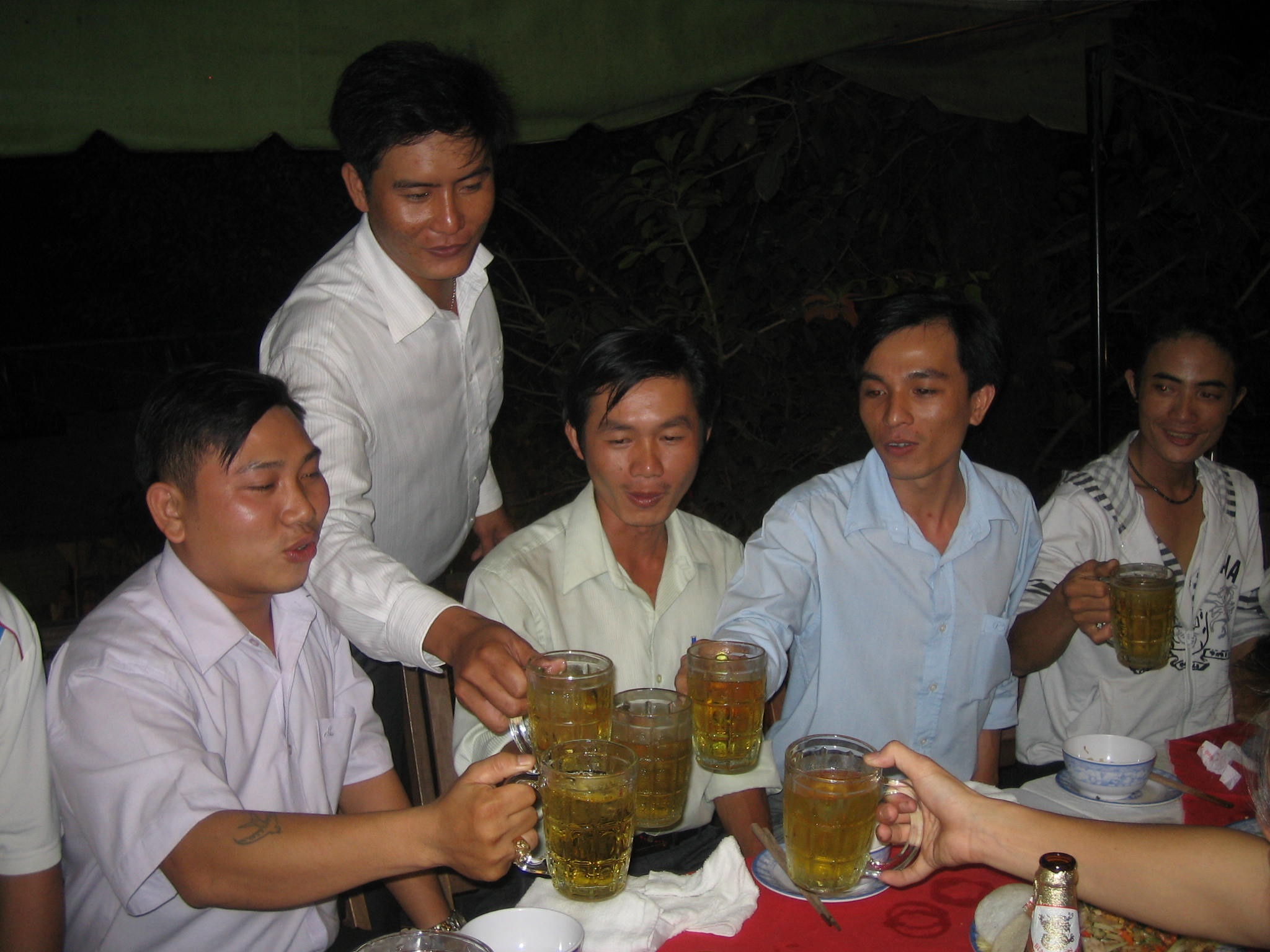 Uống nhiều bia rượu sẽ dẫn đến hệ lụy khó lường