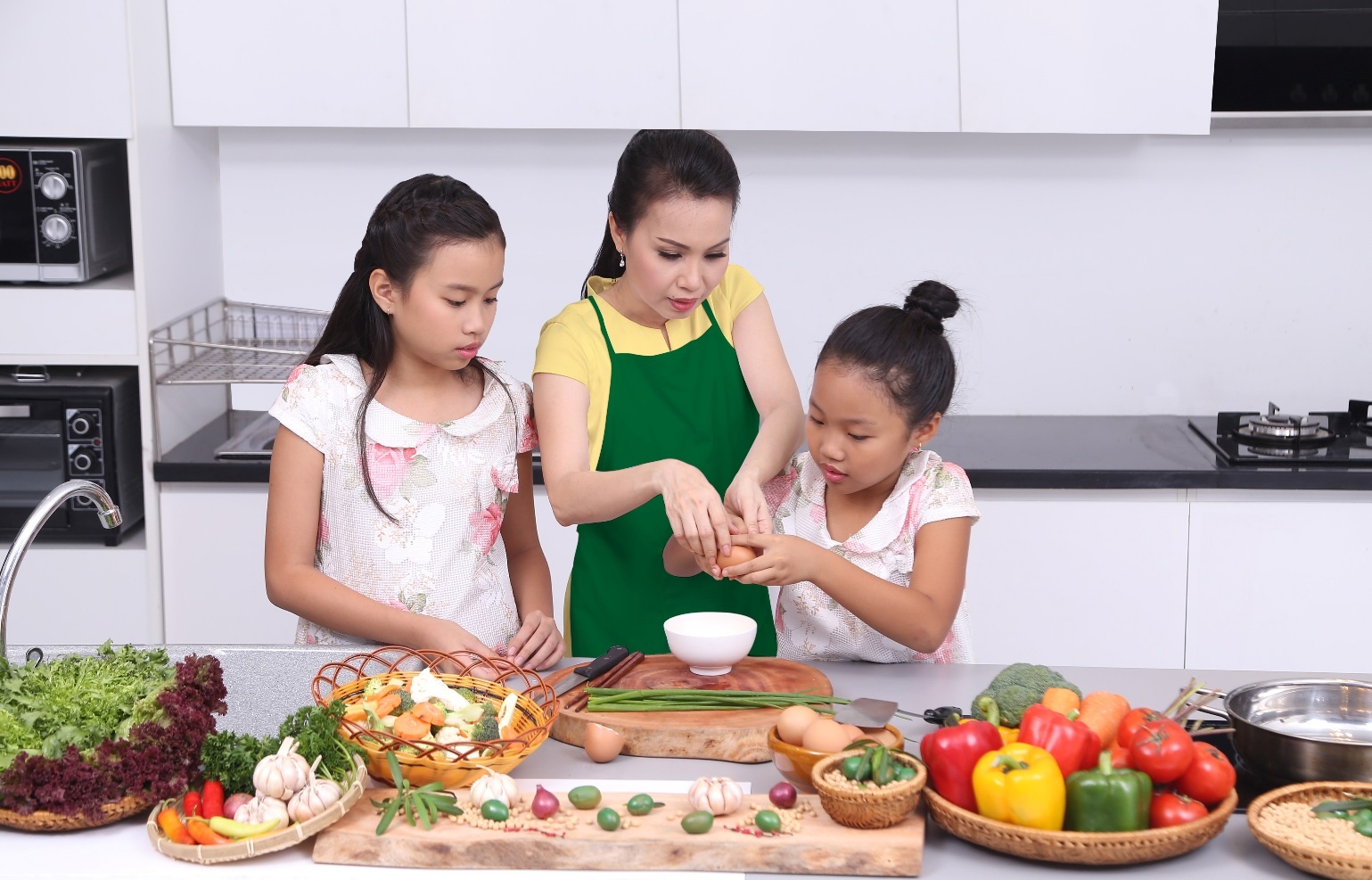 Bi quyet dam bao bua an dinh duong cua Cam Ly hinh anh