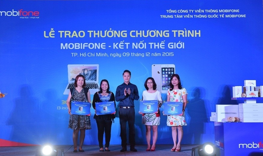 Tri an khach hang roaming bang qua dac biet hinh anh