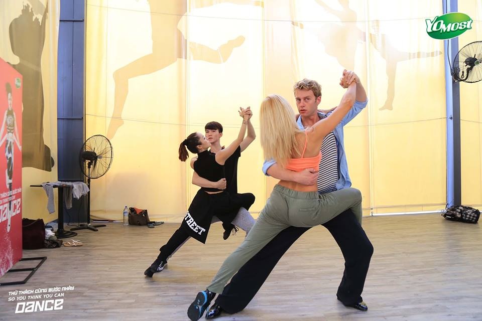  50 là tổng số biên đạo trong và ngoài nước góp mặt hỗ trợ dựng bài cho các thí sinh. Biên đạo là người tạo nên linh hồn của bài diễn và cũng là người thổi đam mê để các thí sinh cống hiến hết mình. Nghiêm khắc nhưng cũng rất tinh tế, họ đã truyền đạt kinh nghiệm của mình để giúp thí sinh thăng hoa ở mọi thể loại.  