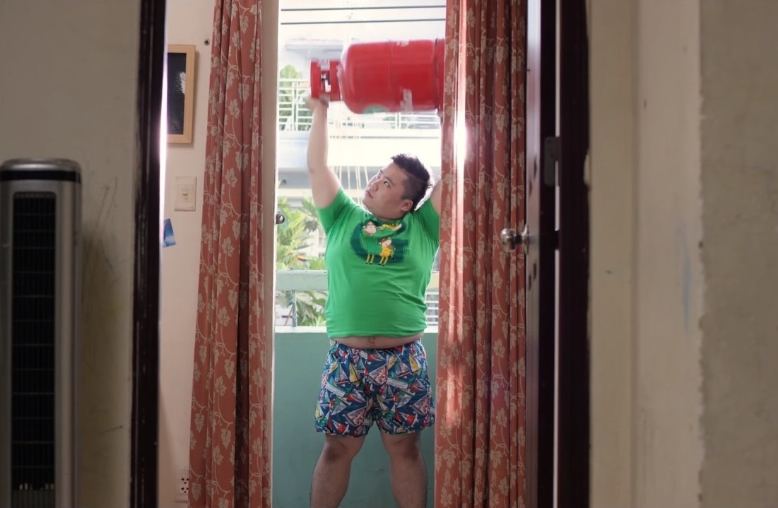 Clip hai huoc ve chuyen giam can thu hut dan mang hinh anh