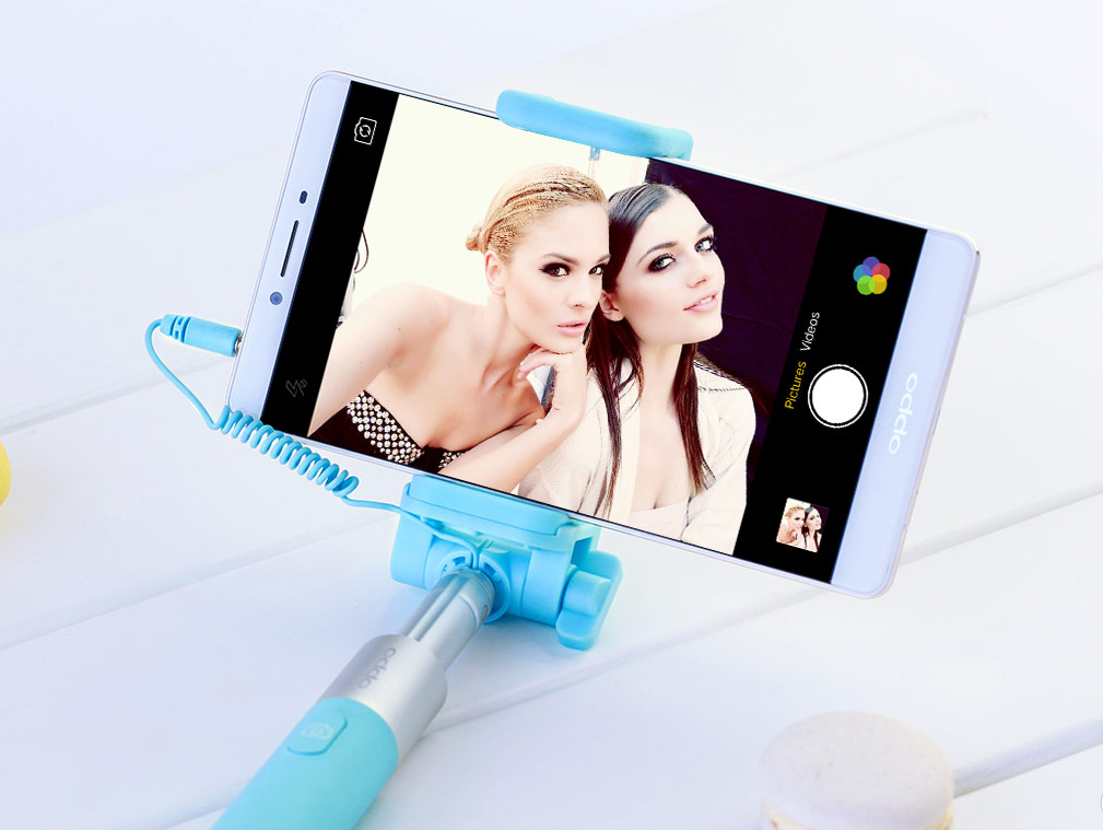 4 mon qua cong nghe cho mua Valentine hinh anh