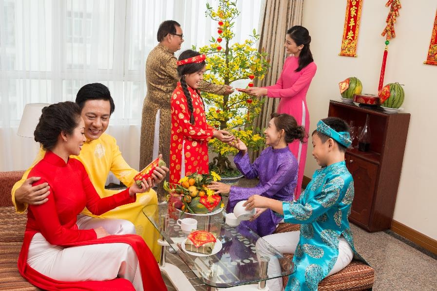 Y nghia cua phong tuc li xi ngay Tet hinh anh