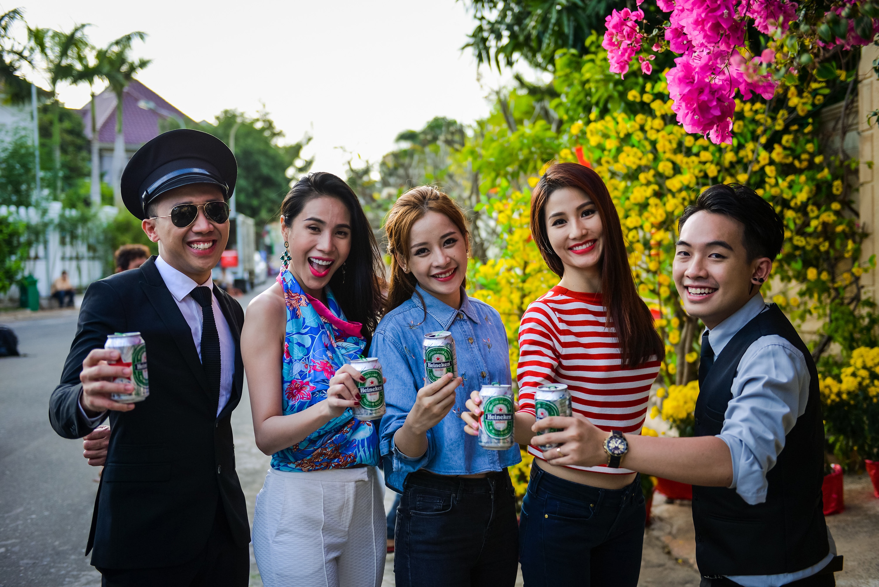 Trai nghiem mua le hoi cung Heineken hinh anh