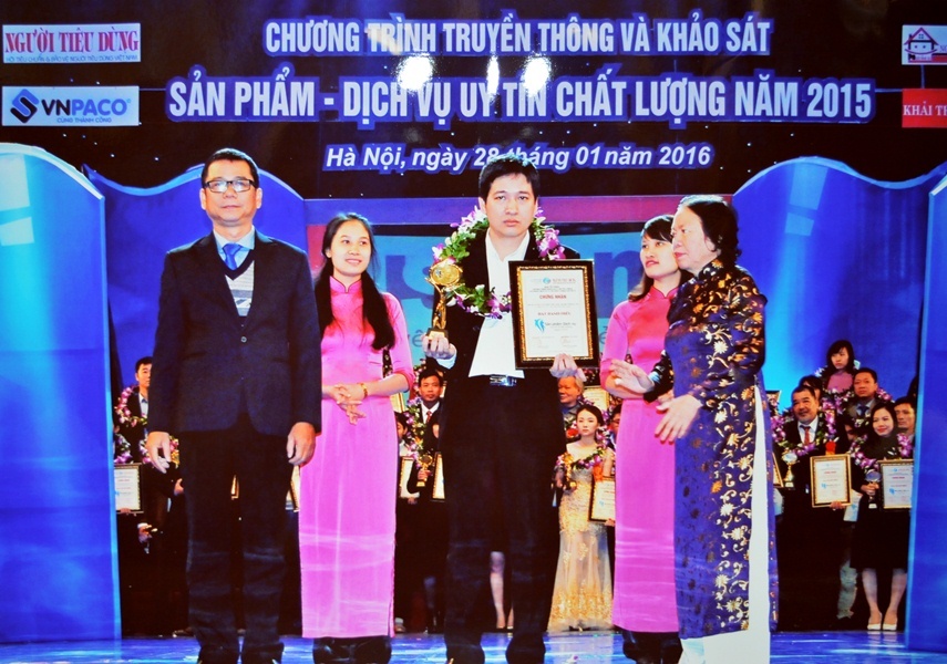 USCOM dat giai 'San pham, dich vu uy tin chat luong 2015' hinh anh