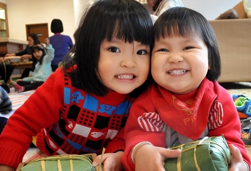 Khong khi Tet co truyen ngap tran Vinhomes hinh anh